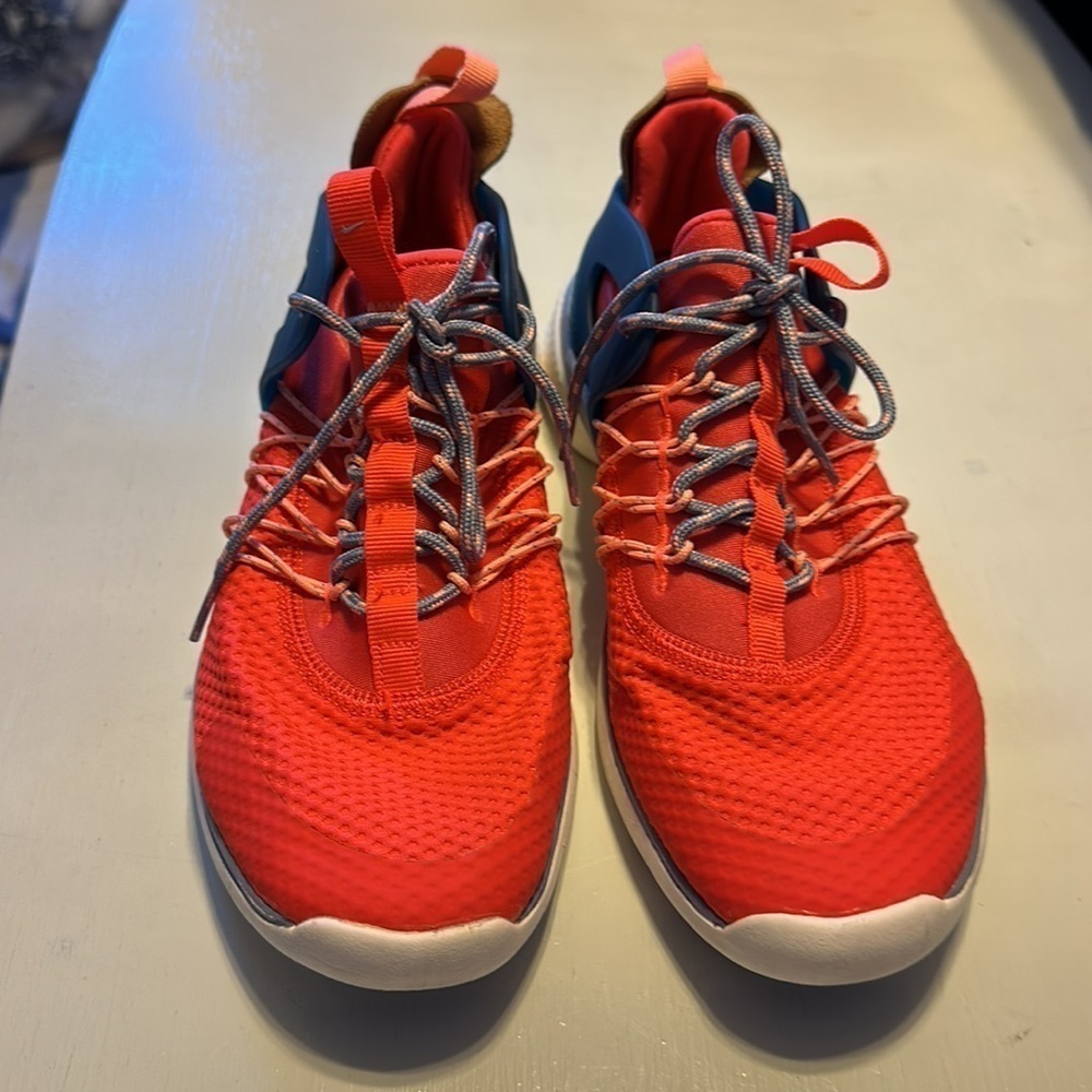 NIKE Free Virtious womens sneakers size 7; 725060-600 - Picture 2 of 7